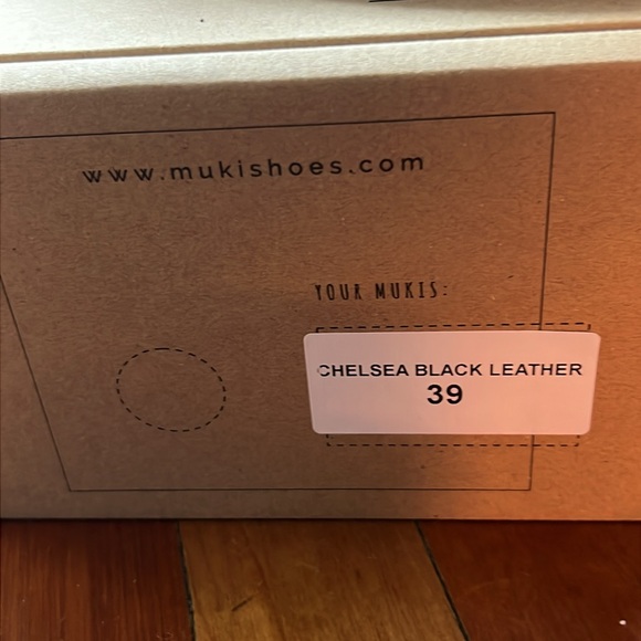 MUKISHOES Chelsea Ankle Boot - Picture 5 of 12